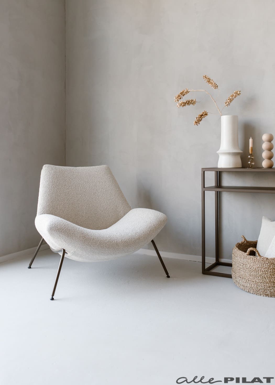 Fauteuil Rico in witte bouclé stof